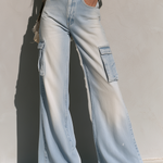 Relaxed Vintage Light Wash Frayed Waist Cargo Wide Leg Jeans