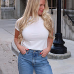 Zeagoo Womens Basic T-Shirts Crewneck Short Sleeve Curved Hem Summer Crop Tops Fitted Tees Y2k Clothing
