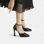 Evete | Classic Heels