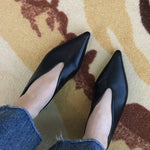Retro Pointed-toe Low-cut Flat Shoes